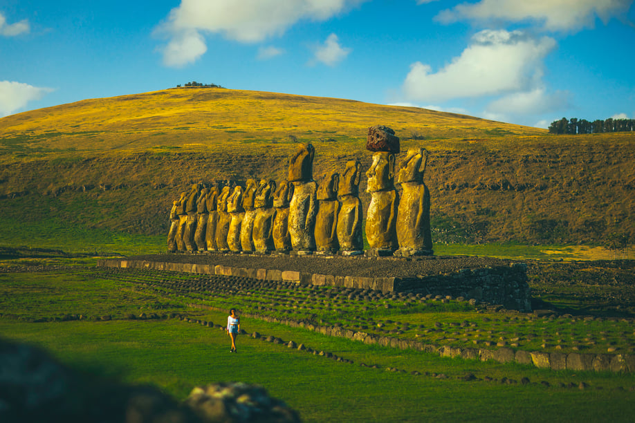 4O1A8595 - Nayara Hangaroa - Easter Island - with Mischell Rodriguez by Brice Ferre Studio